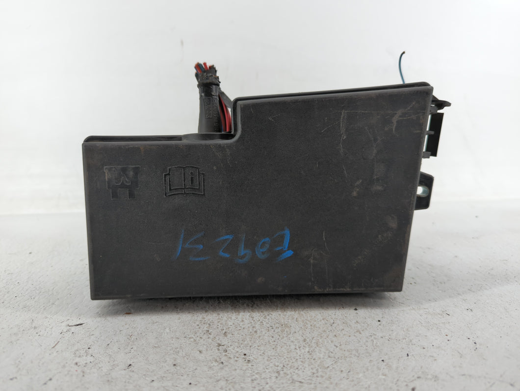 2017 Ford Escape Fusebox Fuse Box Panel Relay Module P/N:AV6T-14A067-AD AV6T-14A142-AB Fits OEM Used Auto Parts