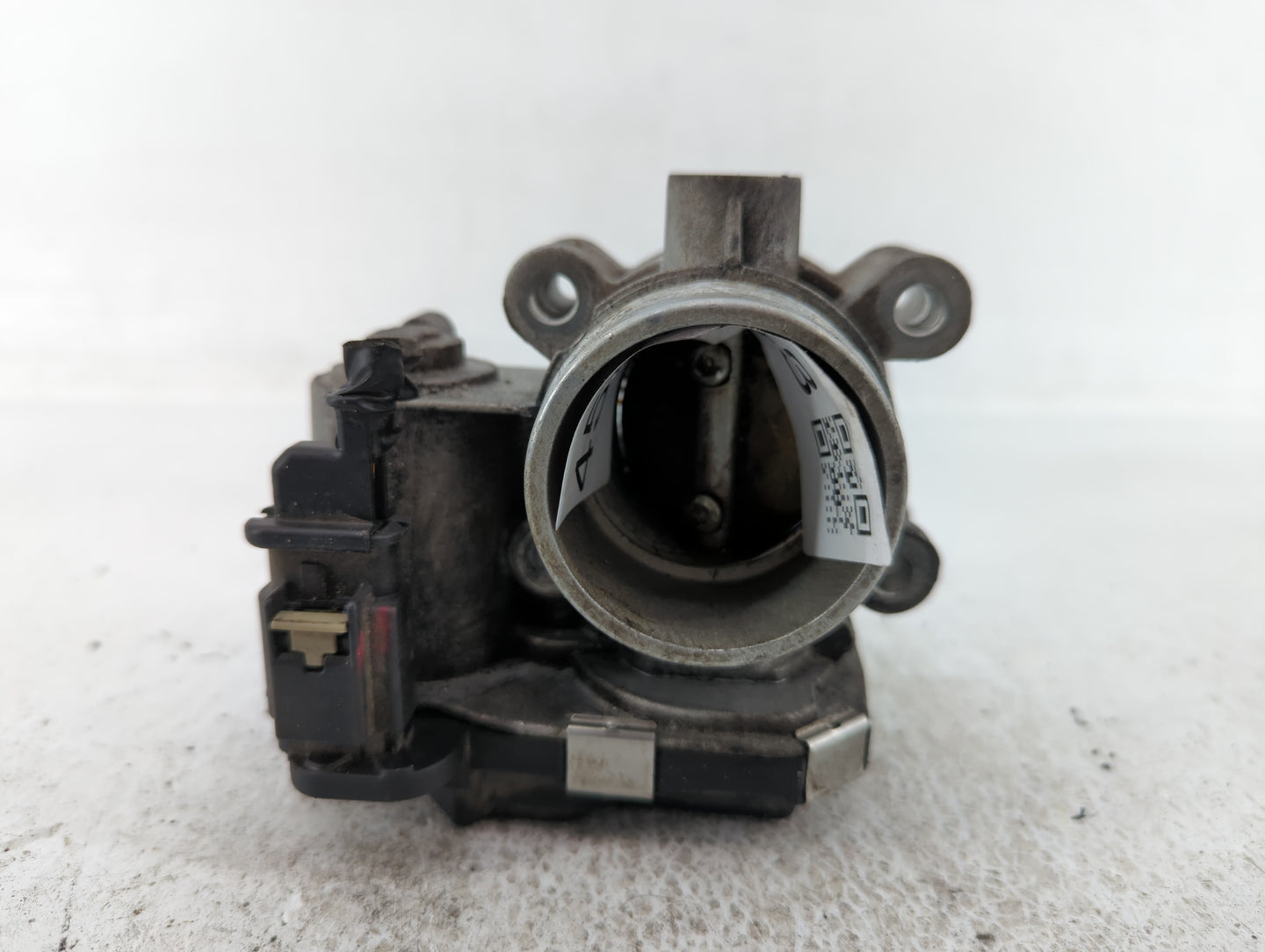2016-2021 Chevrolet Malibu Throttle Body P/N:12671379AA Fits 2016 2017 2018 2019 2020 2021 2022 OEM Used Auto Parts - Oemusedautoparts1.com