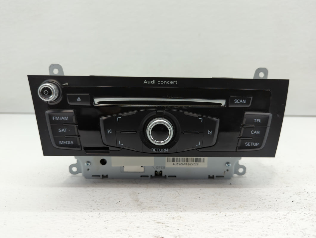 2013-2016 Audi A4 Quattro Radio AM FM Cd Player Receiver Replacement P/N:8R1 035 186 H 8R1 035 186 B Fits 2013 2014 2015 2016 OEM Used Auto Parts