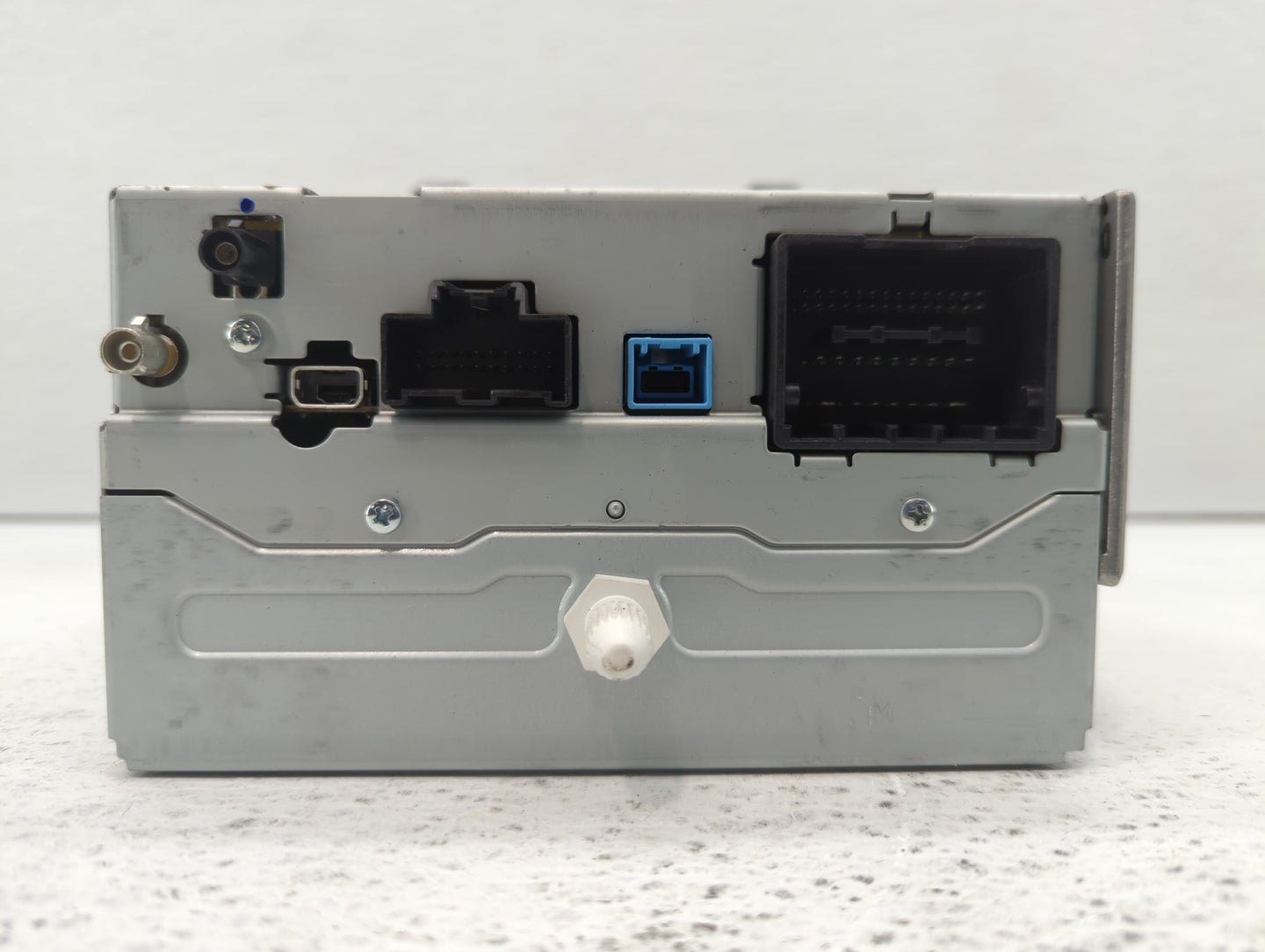 2015-2016 Chevrolet Cruze Radio AM FM Cd Player Receiver Replacement P/N:23378511 23495273 Fits 2014 2015 2016 2017 OEM Used Auto Parts - Oemusedautoparts1.com