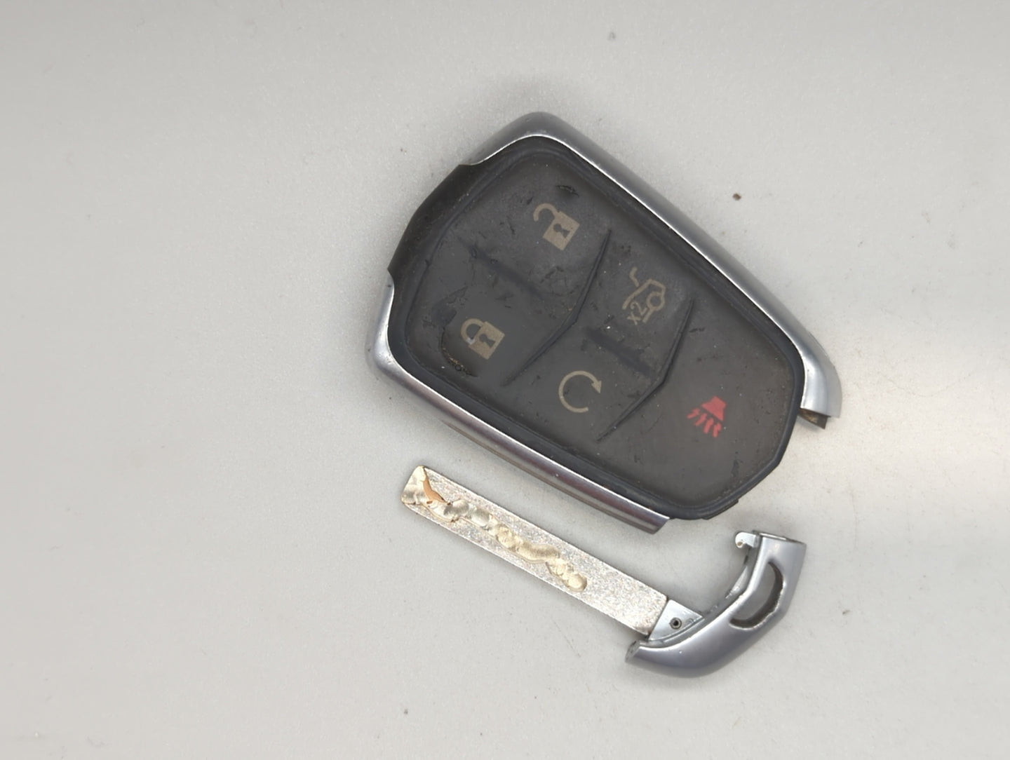Cadillac Ct6 Keyless Entry Remote Fob HYQ2EB 13510255 5 buttons - Oemusedautoparts1.com