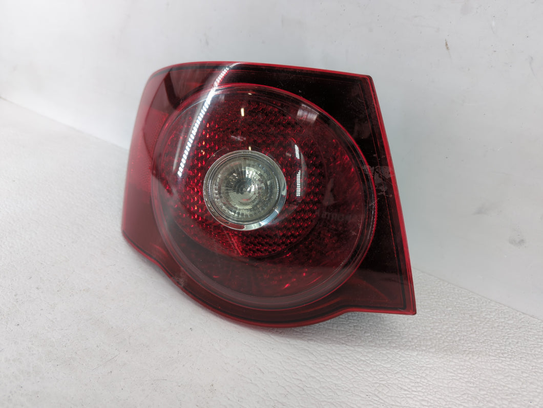 2013-2017 Volkswagen Cc Tail Light Assembly Driver Left OEM P/N:3C8945207 3C8 945 207 Fits 2013 2014 2015 2016 2017 OEM Used Auto Parts