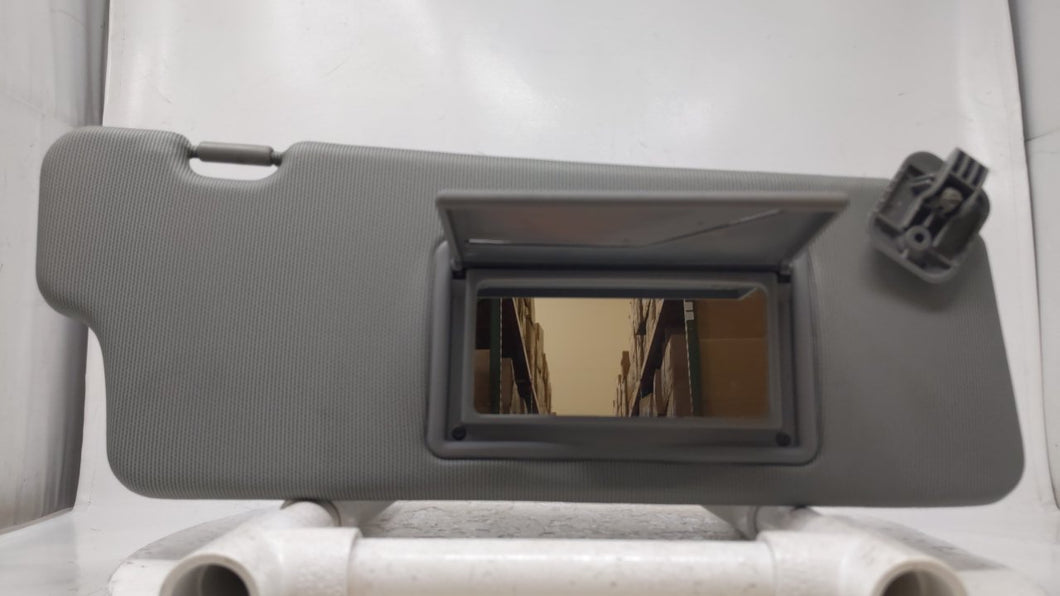 2004 Suzuki Forenza Sun Visor Shade Replacement Passenger Right Mirror Fits OEM Used Auto Parts - Oemusedautoparts1.com