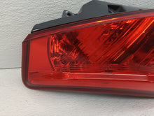 2003-2005 Nissan Murano Tail Light Assembly Passenger Right OEM P/N:220-63698 Fits 2003 2004 2005 OEM Used Auto Parts