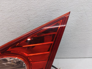 2009-2010 Nissan Murano Tail Light Assembly Passenger Right OEM P/N:E423266 Fits 2009 2010 OEM Used Auto Parts