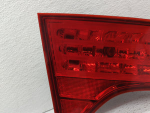 2010-2013 Chevrolet Camaro Tail Light Assembly Driver Left OEM P/N:92199773 PC50037 Fits 2010 2011 2012 2013 OEM Used Auto Parts