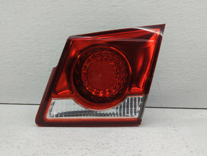 2011-2016 Chevrolet Cruze Tail Light Assembly Passenger Right OEM P/N:2T 11 1P GM Fits 2011 2012 2013 2014 2015 2016 OEM Used Auto Parts