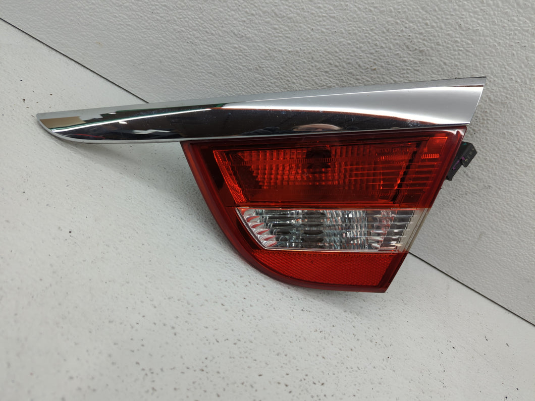 2012-2017 Buick Verano Tail Light Assembly Passenger Right OEM P/N:22985776 Fits 2012 2013 2014 2015 2016 2017 OEM Used Auto Parts