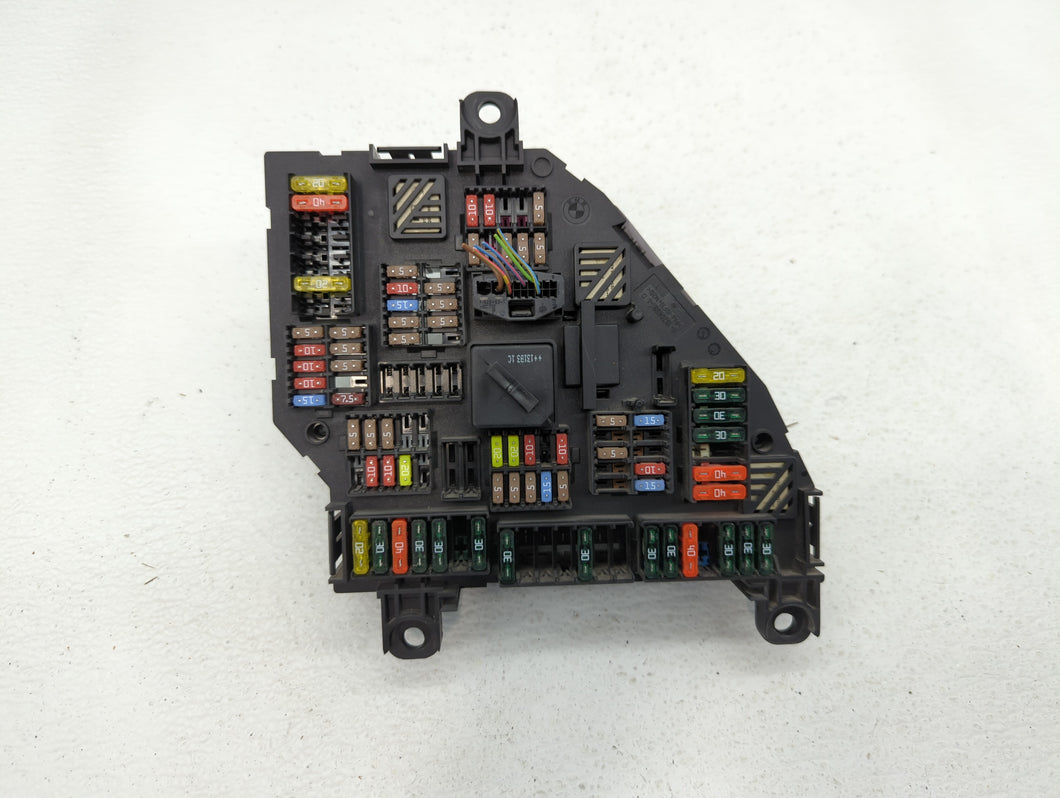 2013-2016 Bmw 528i Fusebox Fuse Box Panel Relay Module P/N:1670498-1 Fits 2012 2013 2014 2015 2016 2017 2018 OEM Used Auto Parts