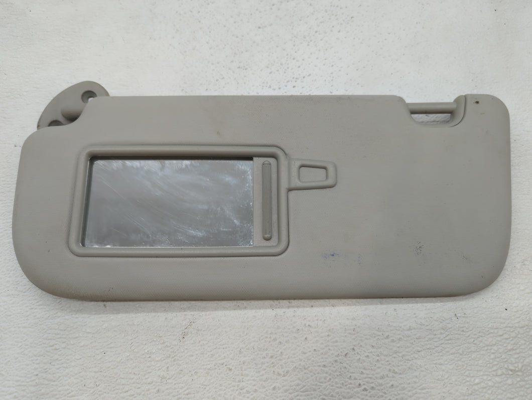 2014-2019 Kia Soul Sun Visor Shade Replacement Passenger Right Mirror Fits 2014 2015 2016 2017 2018 2019 OEM Used Auto Parts