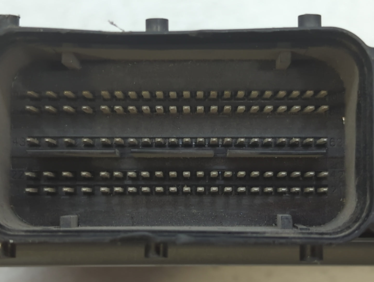 2016 Volkswagen Passat PCM Engine Computer ECU ECM PCU OEM P/N:06K 907 425 C Fits OEM Used Auto Parts - Oemusedautoparts1.com