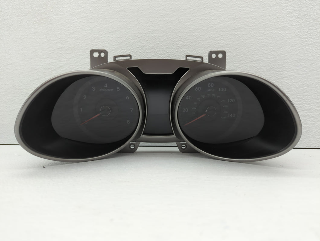 2016-2017 Hyundai Veloster Instrument Cluster Speedometer Gauges P/N:94031-2B201RDR 94031-2V240 Fits 2016 2017 OEM Used Auto Parts
