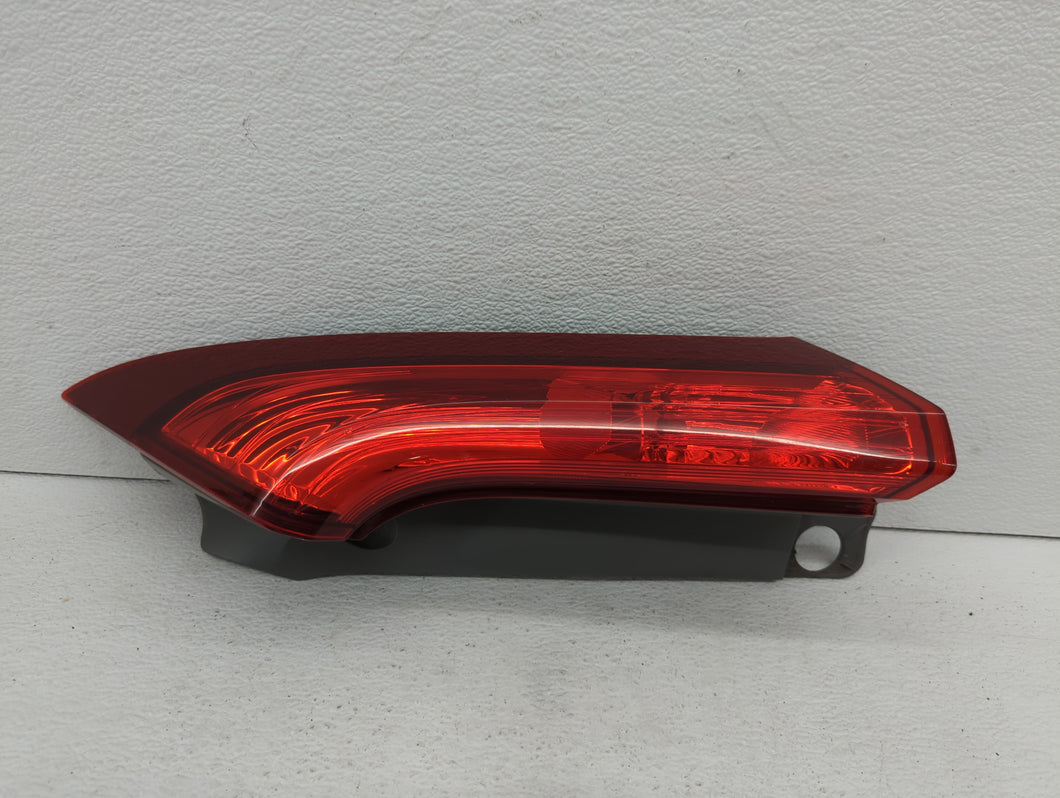 2012-2014 Honda Cr-V Tail Light Assembly Passenger Right OEM P/N:UB03DYT0AAA0 UE23CXT0AAA0 Fits 2012 2013 2014 OEM Used Auto Parts