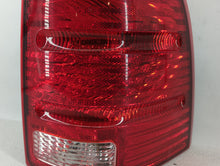 2002-2005 Ford Explorer Tail Light Assembly Passenger Right OEM P/N:5480780 1L2X-13B504-B Fits 2002 2003 2004 2005 OEM Used Auto Parts