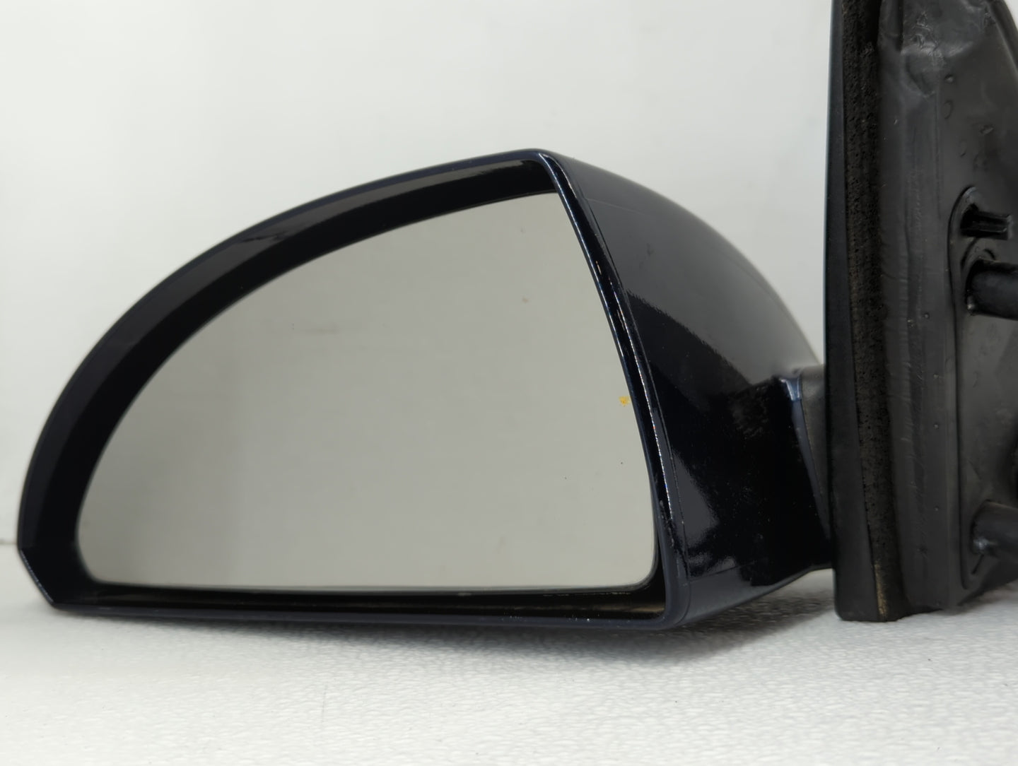 2006-2016 Chevrolet Impala Side Mirror Replacement Driver Left View Door Mirror P/N:P22801811 092051 Fits OEM Used Auto Parts - Oemusedautoparts1.com