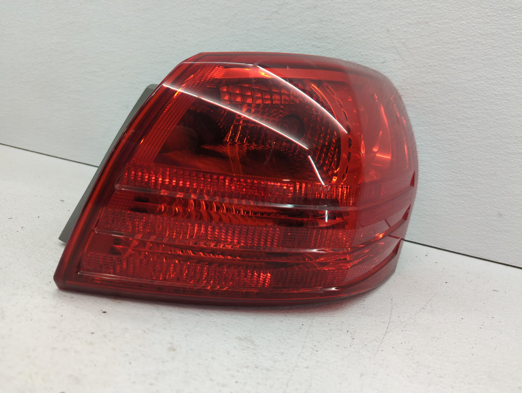 2008-2015 Nissan Rogue Tail Light Assembly Passenger Right OEM P/N:92403-E80 92405-3R510 Fits OEM Used Auto Parts