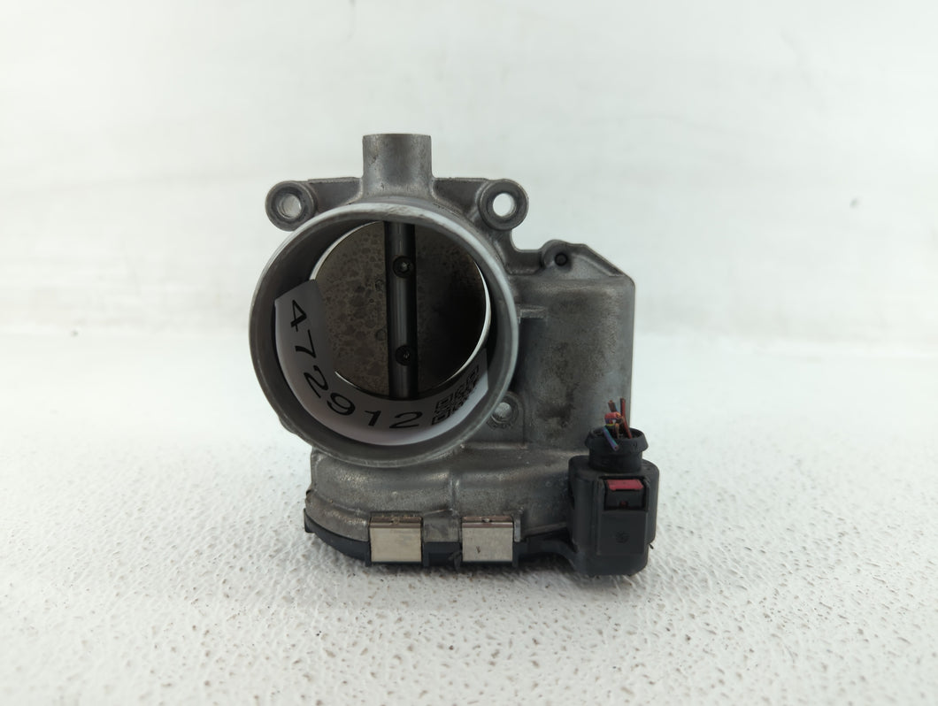 2017-2018 Audi A3 Throttle Body P/N:06K 133 062 M 06K 133 062 J Fits 2017 2018 2019 2020 2021 2022 OEM Used Auto Parts