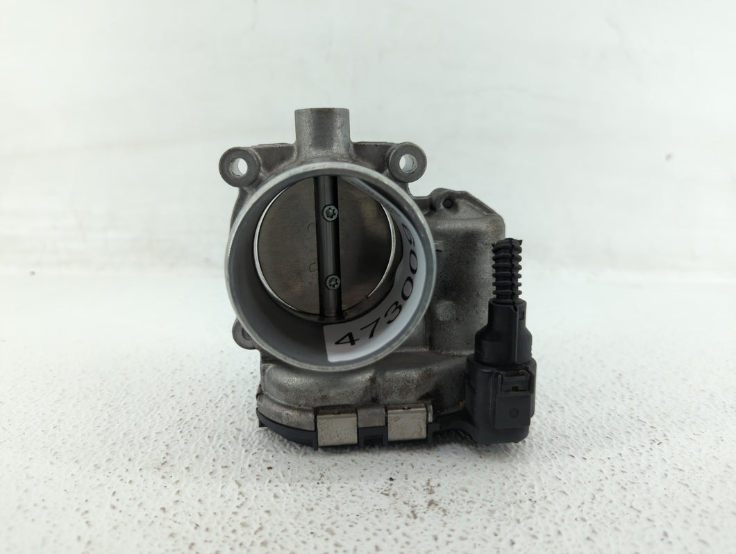 2017-2018 Audi A3 Throttle Body P/N:06K 133 062 M 06K 133 062 J Fits 2017 2018 2019 2020 2021 2022 OEM Used Auto Parts