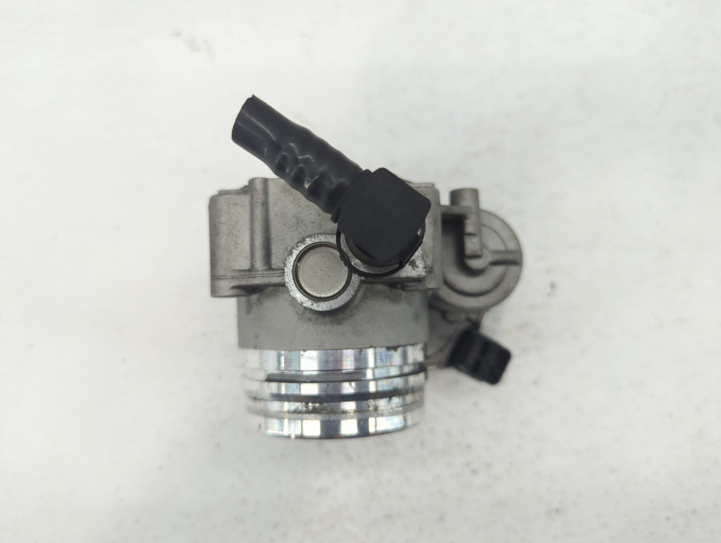 2012-2015 Bmw X1 Throttle Body P/N:1354 7588625-04 1354 7588625-03 Fits 2012 2013 2014 2015 2016 2017 2018 OEM Used Auto Parts - Oemusedautoparts1.com