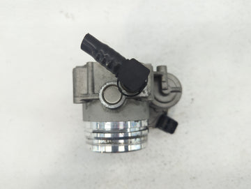 2012-2015 Bmw X1 Throttle Body P/N:1354 7588625-04 1354 7588625-03 Fits 2012 2013 2014 2015 2016 2017 2018 OEM Used Auto Parts