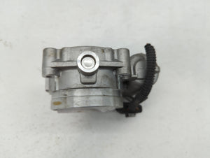 2012-2016 Mercedes-Benz E350 Throttle Body P/N:A 276 141 01 25 2761410125 Fits OEM Used Auto Parts