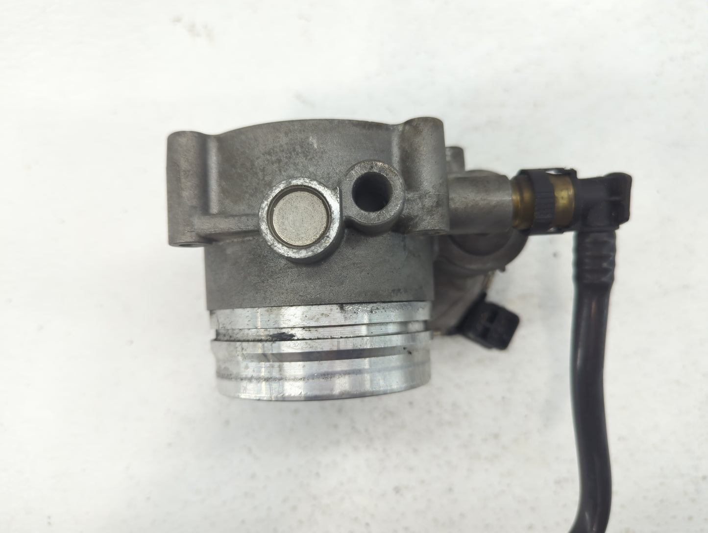 2010-2017 Bmw 535i Throttle Body P/N:1354 7597871-01 1354 7597871-03 Fits 2010 2011 2012 2013 2014 2015 2016 2017 2018 2019 2020 OEM Used Auto Parts - Oemusedautoparts1.com