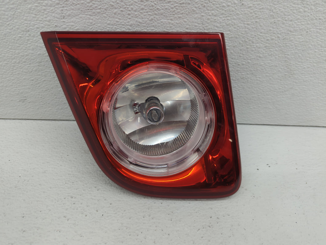 2008-2012 Chevrolet Malibu Tail Light Assembly Passenger Right OEM P/N:15271121 20914364 Fits 2008 2009 2010 2011 2012 OEM Used Auto Parts