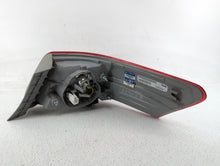 2010-2011 Toyota Camry Tail Light Assembly Passenger Right OEM P/N:11-6330-00-1N Fits 2010 2011 OEM Used Auto Parts