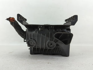 2010-2014 Volkswagen Jetta Fusebox Fuse Box Panel Relay Module P/N:5C0 937 132 B 5C0.937.819L Fits OEM Used Auto Parts