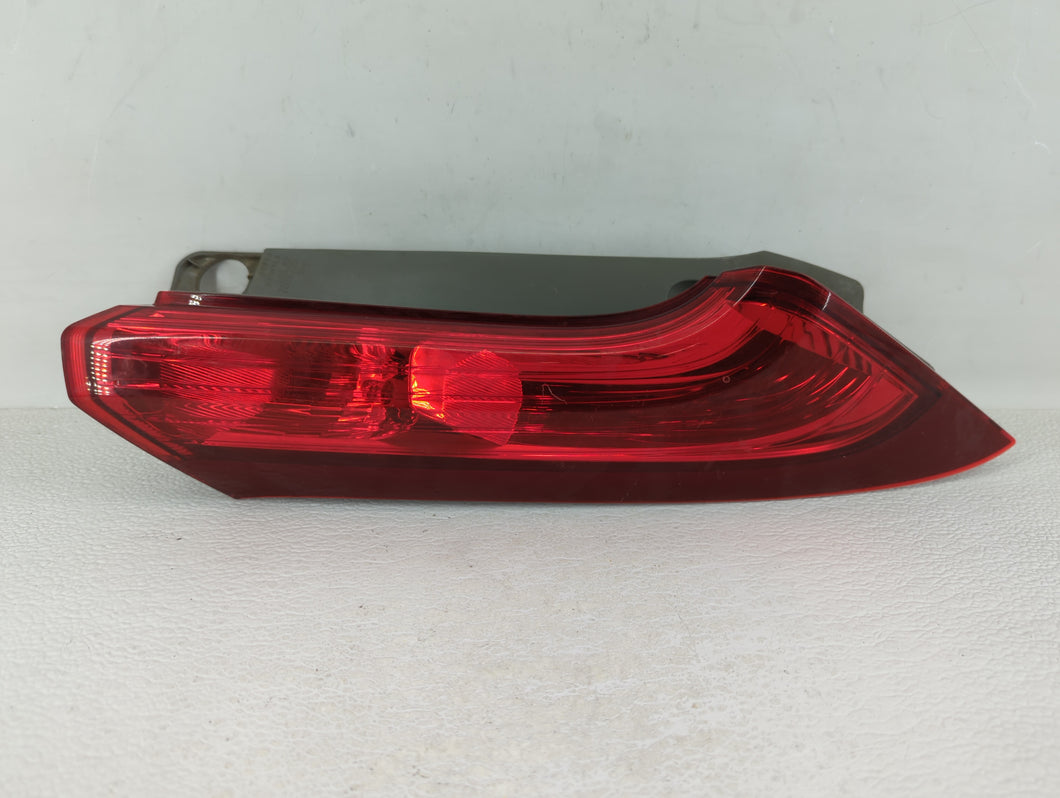 2012-2014 Honda Cr-V Tail Light Assembly Passenger Right OEM P/N:UA10CZT0AAA0 UE23CXT0AAA0 Fits 2012 2013 2014 OEM Used Auto Parts