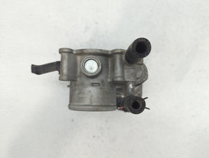 2012-2019 Kia Soul Throttle Body P/N:35100-2B300 Fits 2012 2013 2014 2015 2016 2017 2018 2019 OEM Used Auto Parts