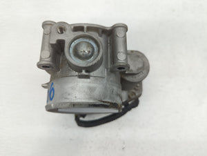 2011-2019 Ford Explorer Throttle Body P/N:AT4E-9F991-EH AT4E-9F991-EL Fits 2011 2012 2013 2014 2015 2016 2017 2018 2019 OEM Used Auto Parts