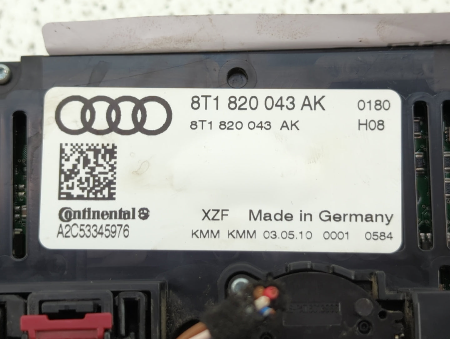 2008-2013 Audi S5 Climate Control Module Temperature AC/Heater Replacement P/N:8T1 820 043 AA 8T1 820 043 AK Fits OEM Used Auto Parts - Oemusedautoparts1.com