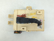 2000-2002 Chevrolet Suburban 1500 Fusebox Fuse Box Panel Relay Module P/N:13-15A03-002 15201928-02 Fits 2000 2001 2002 OEM Used Auto Parts