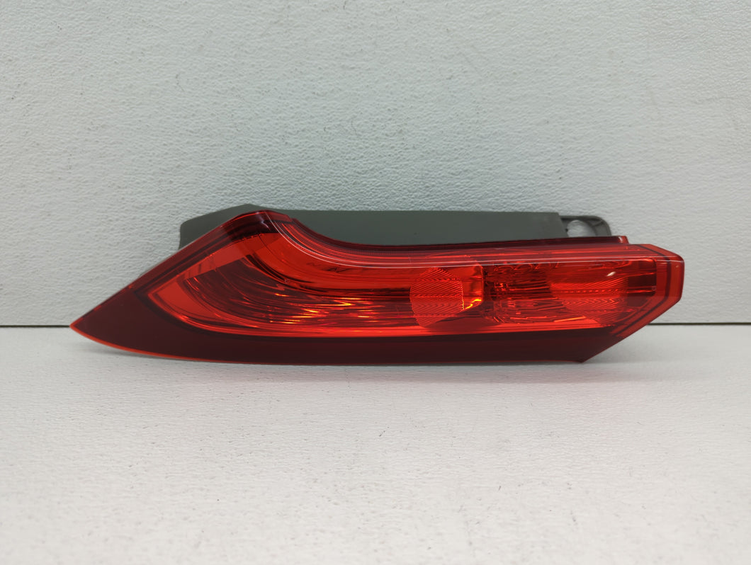 2012-2014 Honda Cr-V Tail Light Assembly Driver Left OEM P/N:UA10CXT0AAA0 UP17DX T1WX A0 Fits 2012 2013 2014 OEM Used Auto Parts