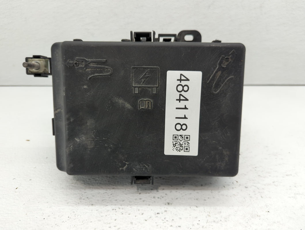 2015-2016 Dodge Charger Fusebox Fuse Box Panel Relay Module P/N:P68213729AC P68213733AC Fits 2015 2016 OEM Used Auto Parts