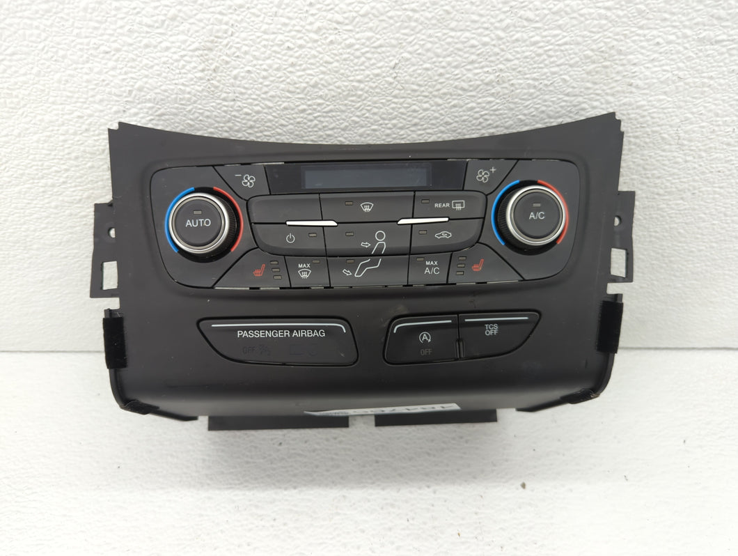 2018-2019 Ford Escape Climate Control Module Temperature AC/Heater Replacement P/N:GJ5T-18C612-CH GJ5T-18C612-CJ Fits 2018 2019 OEM Used Auto Parts