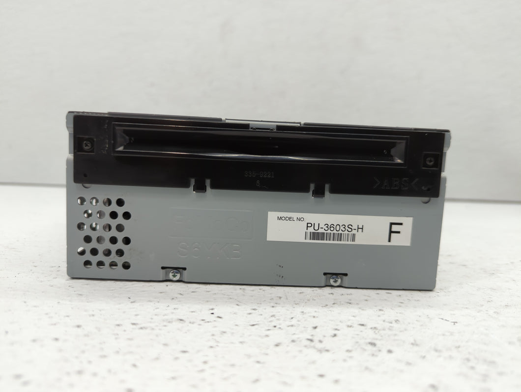 2017-2018 Ford Mustang Radio AM FM Cd Player Receiver Replacement P/N:JR3T-19C107-KA JR3T-19C107-JA Fits 2017 2018 OEM Used Auto Parts