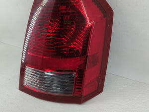 2005-2007 Chrysler 300 Tail Light Assembly Passenger Right OEM P/N:04805850AC 04805850AD Fits 2005 2006 2007 OEM Used Auto Parts