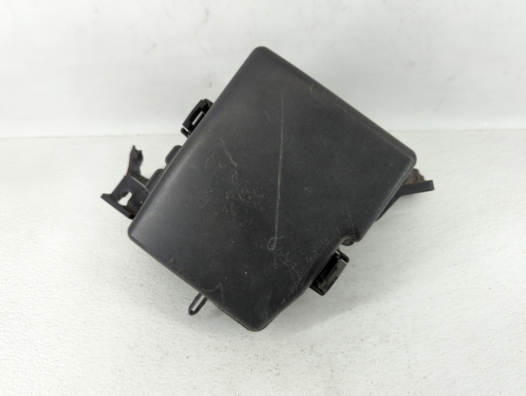 2011-2014 Hyundai Sonata Fusebox Fuse Box Panel Relay Module P/N:91950-3S711 91200-3Q101 Fits 2011 2012 2013 2014 OEM Used Auto Parts