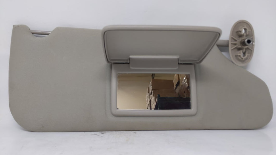 2005 Jeep Cherokee Sun Visor Shade Replacement Passenger Right Mirror Fits OEM Used Auto Parts - Oemusedautoparts1.com
