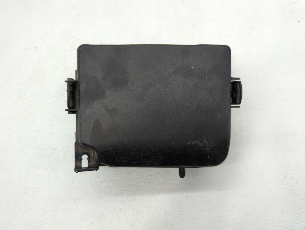 2017-2018 Kia Forte Fusebox Fuse Box Panel Relay Module P/N:91218-B0170 91221-B0060 Fits 2017 2018 OEM Used Auto Parts