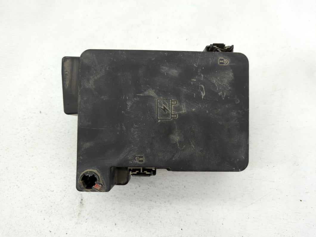 2011 Chevrolet Equinox Fusebox Fuse Box Panel Relay Module P/N:20899629 Fits OEM Used Auto Parts