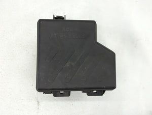 2010-2012 Hyundai Santa Fe Fusebox Fuse Box Panel Relay Module P/N:91406-0W110 91115-2B050 Fits 2010 2011 2012 OEM Used Auto Parts