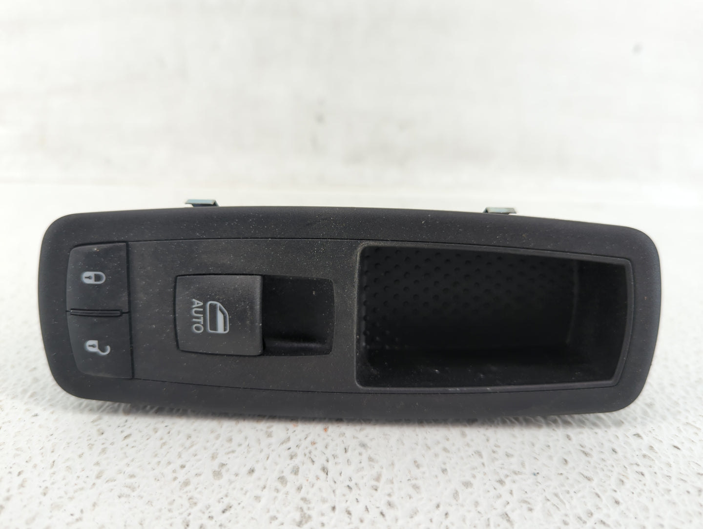 2017-2022 Jeep Cherokee Master Power Window Switch Replacement Driver Side Left P/N:68268251AC Fits 2017 2018 2019 2020 2021 2022 OEM Used Auto Parts - Oemusedautoparts1.com