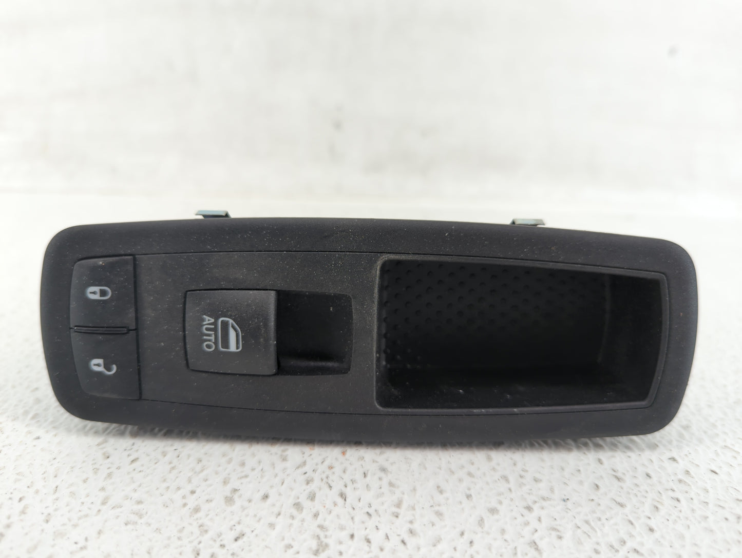 2017-2022 Jeep Cherokee Master Power Window Switch Replacement Driver Side Left P/N:68268251AC Fits 2017 2018 2019 2020 2021 2022 OEM Used Auto Parts - Oemusedautoparts1.com