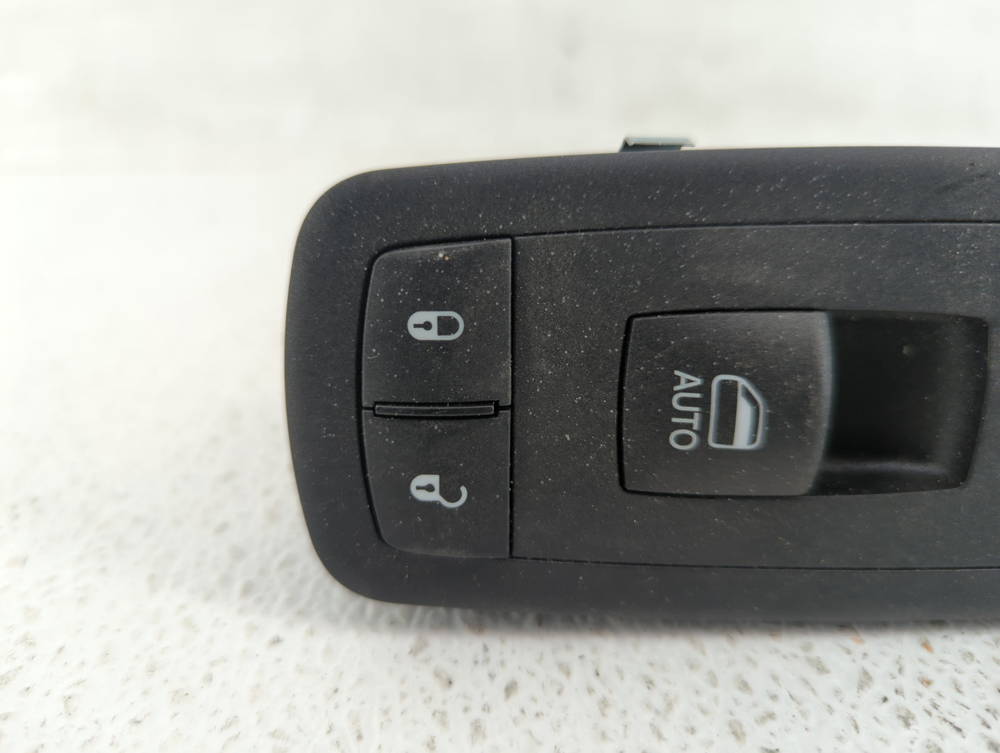 2017-2022 Jeep Cherokee Master Power Window Switch Replacement Driver Side Left P/N:68268251AC Fits 2017 2018 2019 2020 2021 2022 OEM Used Auto Parts - Oemusedautoparts1.com