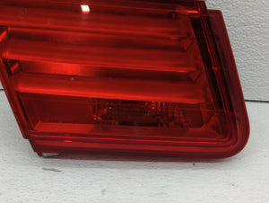 2009-2012 Bmw 750i Tail Light Assembly Driver Left OEM P/N:7182205 Fits 2009 2010 2011 2012 OEM Used Auto Parts