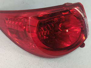 2012 Chevrolet Traverse Tail Light Assembly Driver Left OEM P/N:ZFY-00928-GM Fits OEM Used Auto Parts