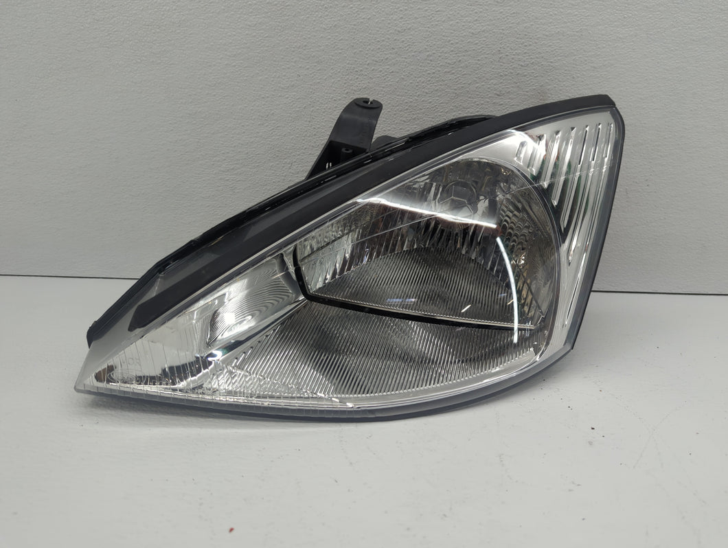 2003-2004 Ford Focus Driver Left Oem Head Light Headlight Lamp